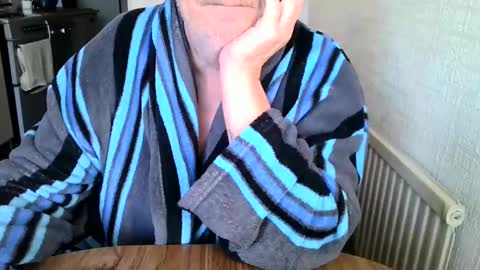 Snapshot of poshman65 chatting on 12/14/24, 10:13 poshman65 online show from 12/14/24, 10:13