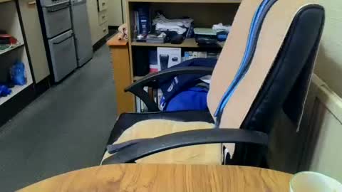 Snapshot of poshman65 chatting on 10/26/25, 10:47 poshman65 online show from 10/26/25, 10:47