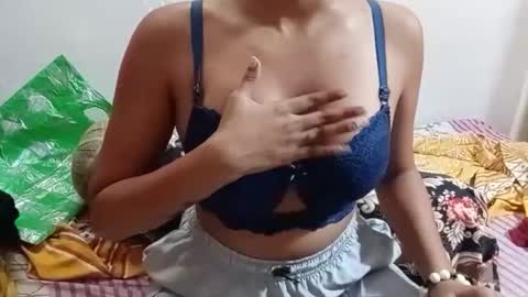 poulomi online show from 11/12/25, 05:57