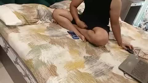 poulomi online show from 11/15/25, 08:22