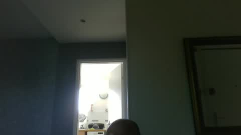 Snapshot of pourquoi_toi chatting on 09/17/25, 01:02 pourquoi_toi online show from 09/17/25, 01:02
