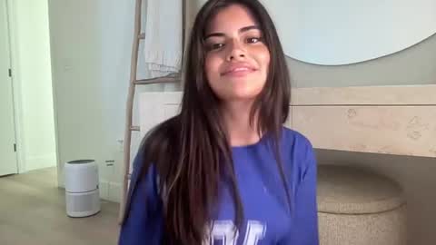 Snapshot of poutyselena chatting on 07/01/26, 11:04 Selena online show from 07/01/26, 11:04