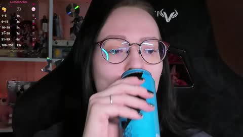 Robyn online show from 04/08/26, 09:42