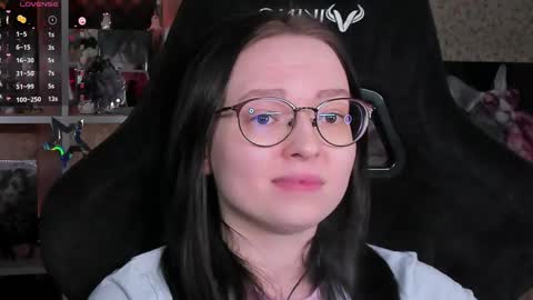 Robyn online show from 04/18/26, 09:59