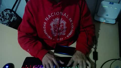 powerfulzeus2 online show from 09/30/25, 02:16