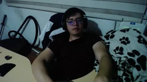 powerfulzeus2 online show from 10/01/25, 02:28