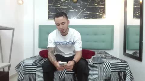   online show from 04/29/26, 03:43