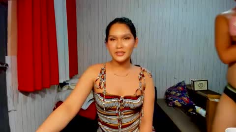 Snapshot of powerpuffcock chatting on 11/24/25, 11:43 powerpuffcock online show from 11/24/25, 11:43