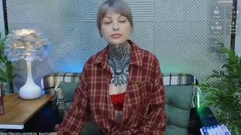 Lola online show from 04/23/26, 04:57