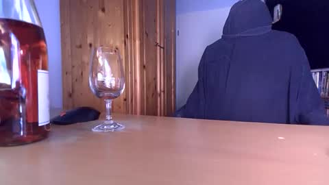 Tom PP online show from 11/01/25, 03:08