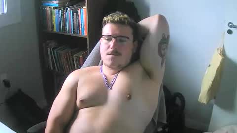 Snapshot of pradbate chatting on 01/15/26, 06:00 Pradoka online show from 01/15/26, 06:00