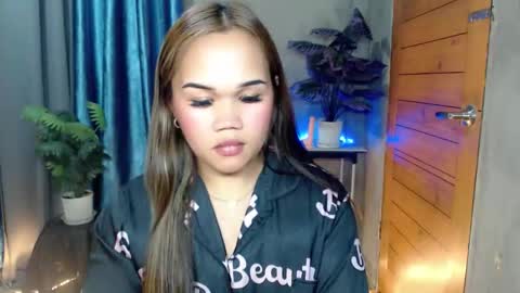 Just PRECIOUS  online show from 04/07/26, 02:17