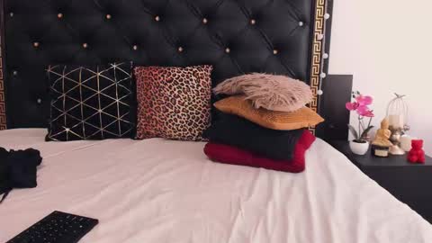 Ailyn online show from 03/14/26, 06:41