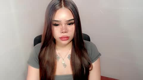 MAXXINE online show from 02/05/25, 09:25