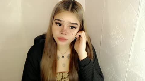 MAXXINE online show from 02/28/25, 06:52