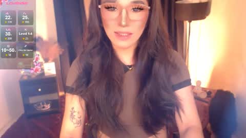 Snapshot of preciousrosedoll chatting on 06/17/26, 06:16 Rosedoll online show from 06/17/26, 06:16
