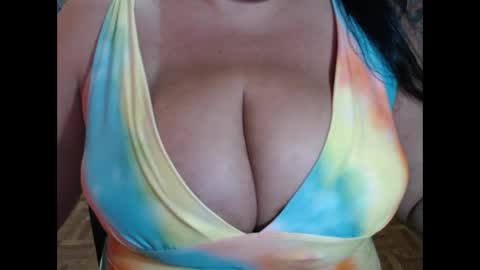 Snapshot of pregnant4twins chatting on 02/28/26, 05:08 BEING SINGLE PREGNANT HAVING TWINS IS NOT EASY SO PLS DONT MAKE ME STRESS IF YOU CANT HELP BE CONSIDERATETHANK YOU online show from 02/28/26, 05:08