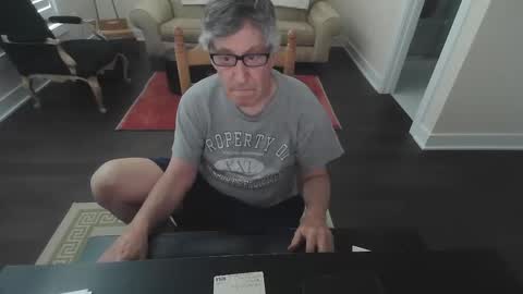 Snapshot of preppydave2525 chatting on 11/02/25, 05:59 preppydave2525 online show from 11/02/25, 05:59