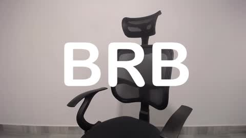 Snapshot of present_the_magic chatting on 01/23/25, 05:45 Plux online show from 01/23/25, 05:45