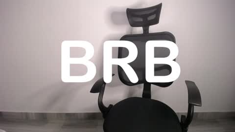 Snapshot of present_the_magic chatting on 02/04/25, 11:49 Plux online show from 02/04/25, 11:49