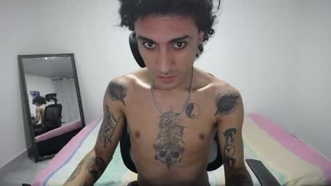 Plux online show from 04/23/26, 05:08