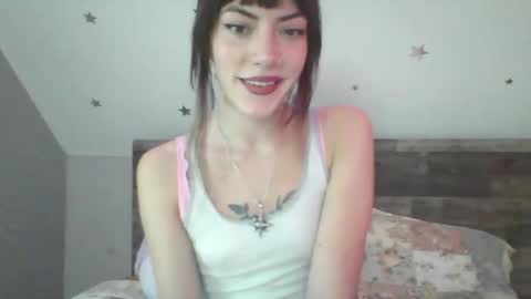 Snapshot of presentpatchouli chatting on 04/06/26, 10:44 presentpatchouli online show from 04/06/26, 10:44