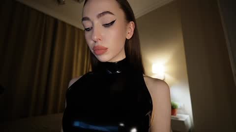 I take a break from streaming  since 17th of Novermber until 1st December online show from 02/06/25, 01:16