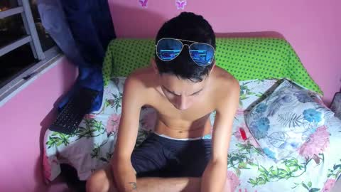 Snapshot of pressure_xxx_420 chatting on 02/13/26, 09:05 PRESSURE online show from 02/13/26, 09:05