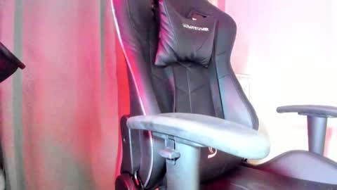 Snapshot of pressure_xxx_420 chatting on 02/28/26, 10:38 PRESSURE online show from 02/28/26, 10:38