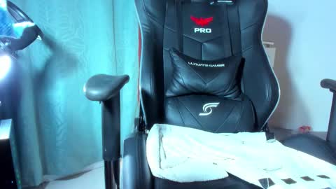 PRESSURE online show from 03/05/26, 09:05