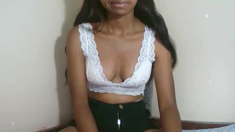 Snapshot of prettiethalia chatting on 10/20/25, 07:58 prettiethalia online show from 10/20/25, 07:58