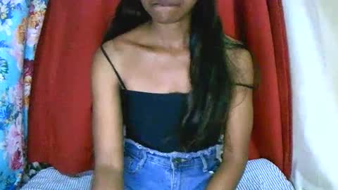 Snapshot of prettiethalia chatting on 11/15/25, 09:17 prettiethalia online show from 11/15/25, 09:17