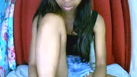 Snapshot of prettiethalia chatting on 11/23/25, 09:03 prettiethalia online show from 11/23/25, 09:03