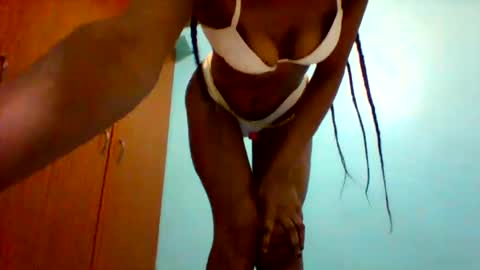 pretty253 online show from 12/26/24, 03:31