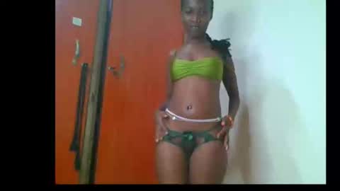 Snapshot of pretty__lisa chatting on 02/03/26, 02:53 pretty__lisa online show from 02/03/26, 02:53