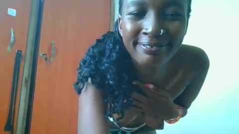 Snapshot of pretty__lisa chatting on 03/01/26, 07:10 pretty__lisa online show from 03/01/26, 07:10