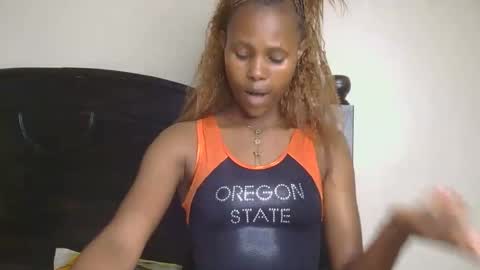 pretty_africanah online show from 05/15/26, 09:38