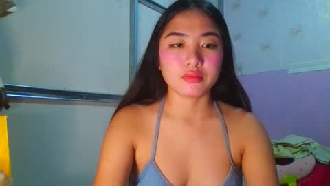 Snapshot of pretty_am chatting on 05/06/26, 04:56 pretty_am online show from 05/06/26, 04:56