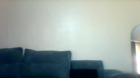 pretty_angel9 online show from 04/22/26, 06:05