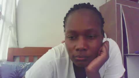 Snapshot of pretty_beib chatting on 09/23/25, 03:04 Karol online show from 09/23/25, 03:04