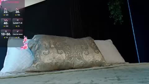 pretty_cristal22 online show from 02/13/26, 02:13