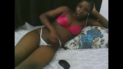 pretty online show from 04/23/26, 01:13