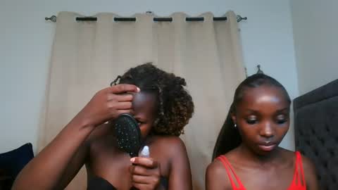 Snapshot of pretty_empress chatting on 08/05/26, 07:17 pretty_empress online show from 08/05/26, 07:17
