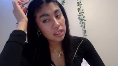 pretty_girl828687 online show from 01/13/26, 05:40