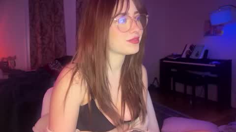 Snapshot of pretty_in_p1nk chatting on 01/21/25, 05:05 Sophie online show from 01/21/25, 05:05
