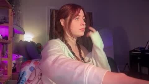 Snapshot of pretty_in_p1nk chatting on 01/22/25, 08:51 Sophie online show from 01/22/25, 08:51