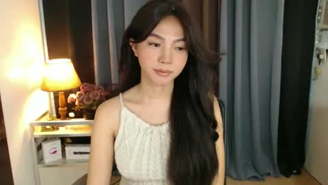 Snapshot of pretty_kimxxx chatting on 09/15/25, 02:11 Kim online show from 09/15/25, 02:11