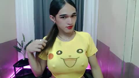 pretty_lady_kitty online show from 04/01/26, 11:33
