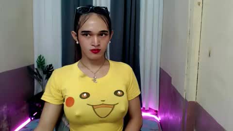 pretty_lady_kitty online show from 04/19/26, 06:21