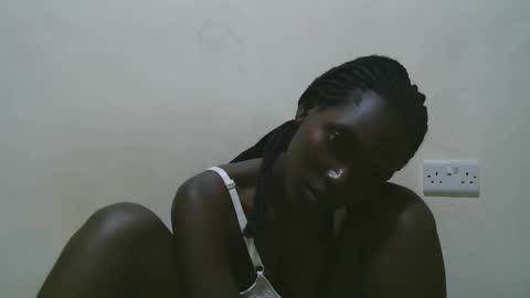 pretty_leila1 online show from 02/12/26, 03:45